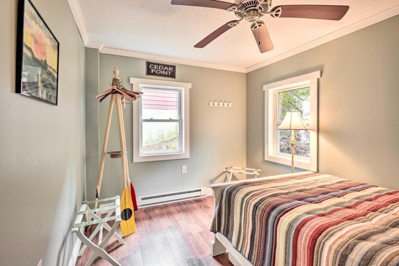 Waterfront Cottage On Sawmill Bay With Deck! Clayton Esterno foto
