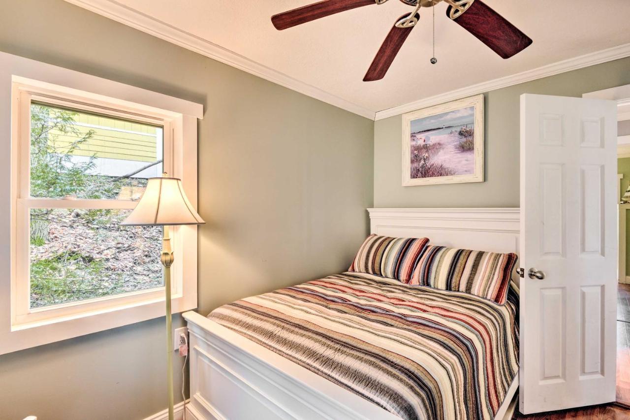 Waterfront Cottage On Sawmill Bay With Deck! Clayton Esterno foto